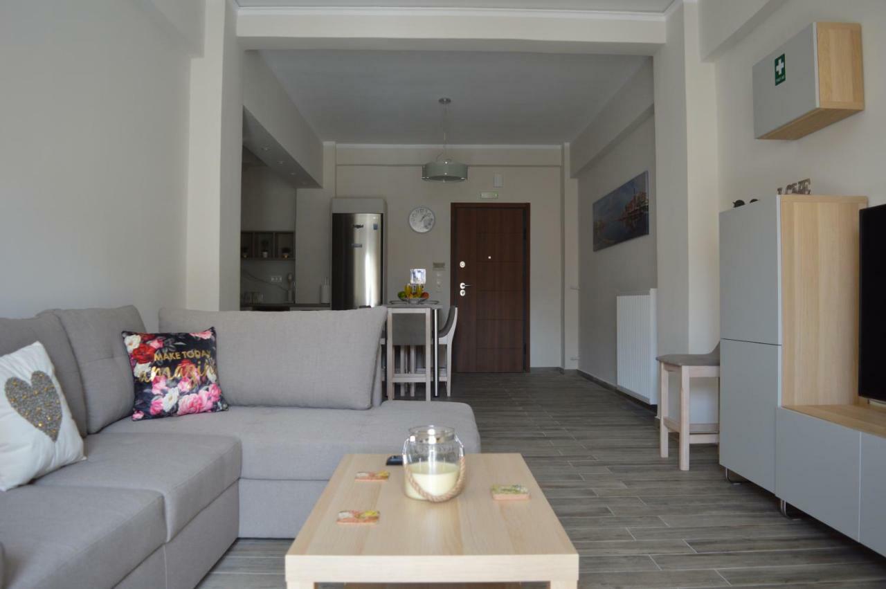 Botonis Bright Spacious Apartment Chania  Exterior photo